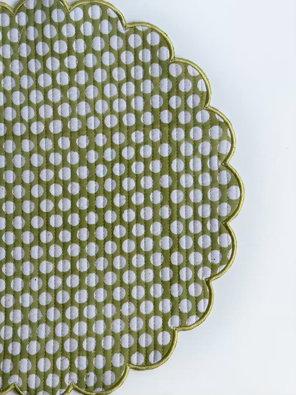 Olive Polka Scalloped Placemat (set of 6)