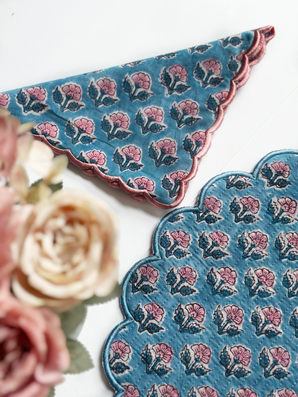 Sky Bloosom Quilted Placemats & Napkin Set of 6