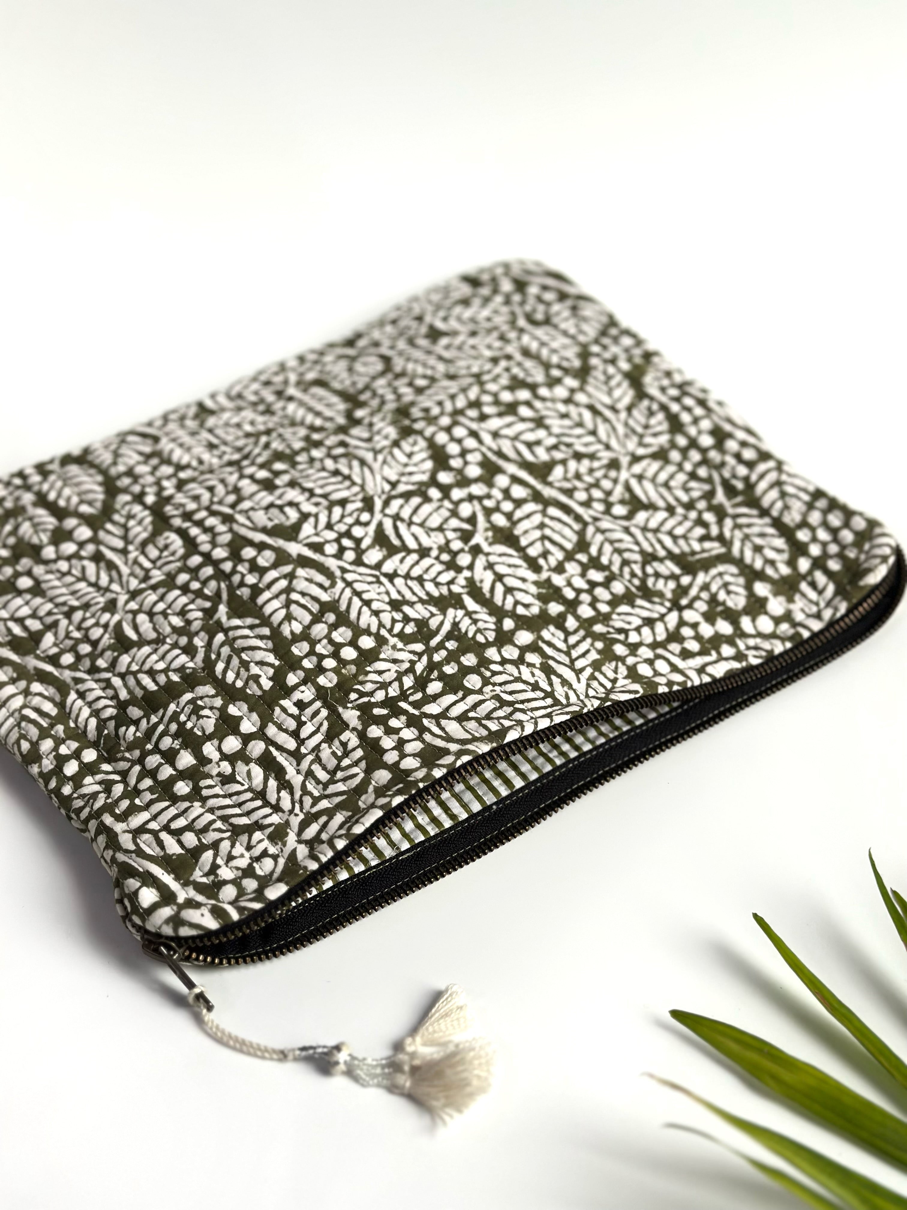 Olive Leaf Quilted Laptop & IPad Sleeve