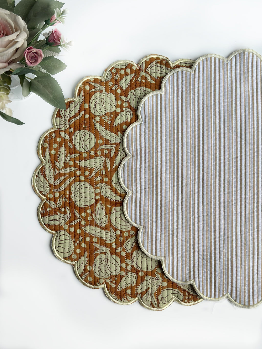 Rust Meadow Scalloped Placemat (set of 6)