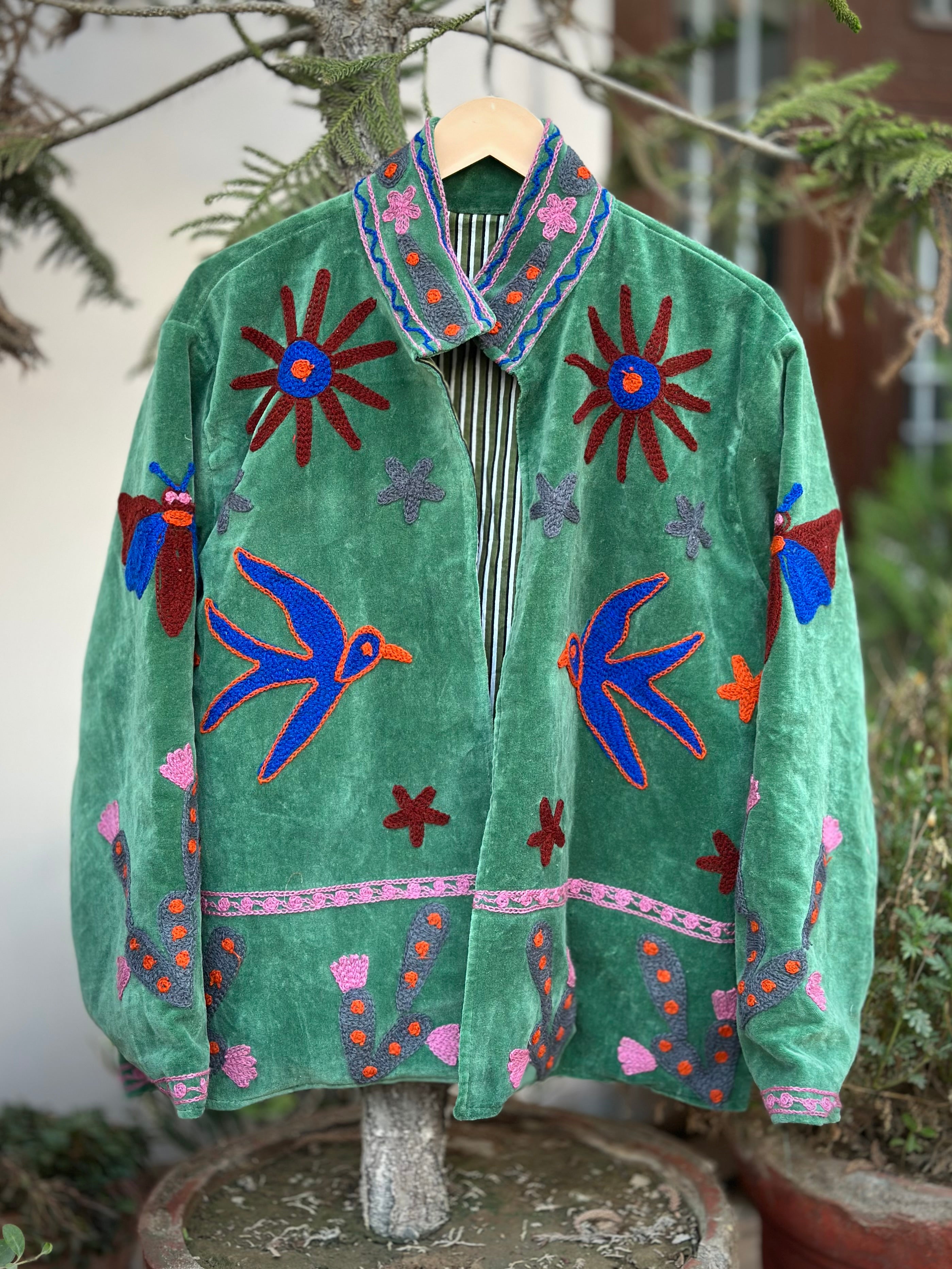 Green Bird Velvet Embroidered Jacket