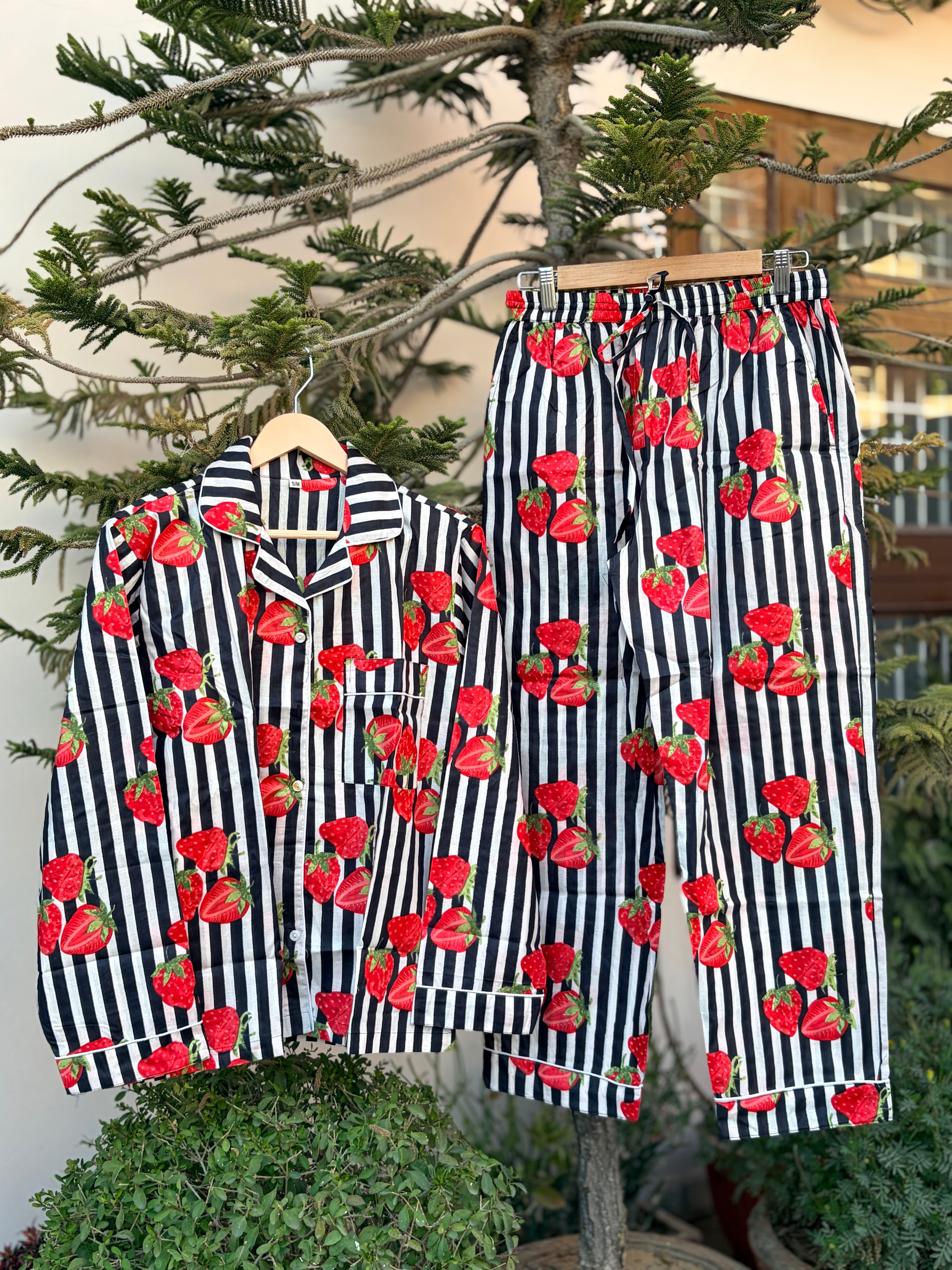 Strawberry striped cotton Black PJ set