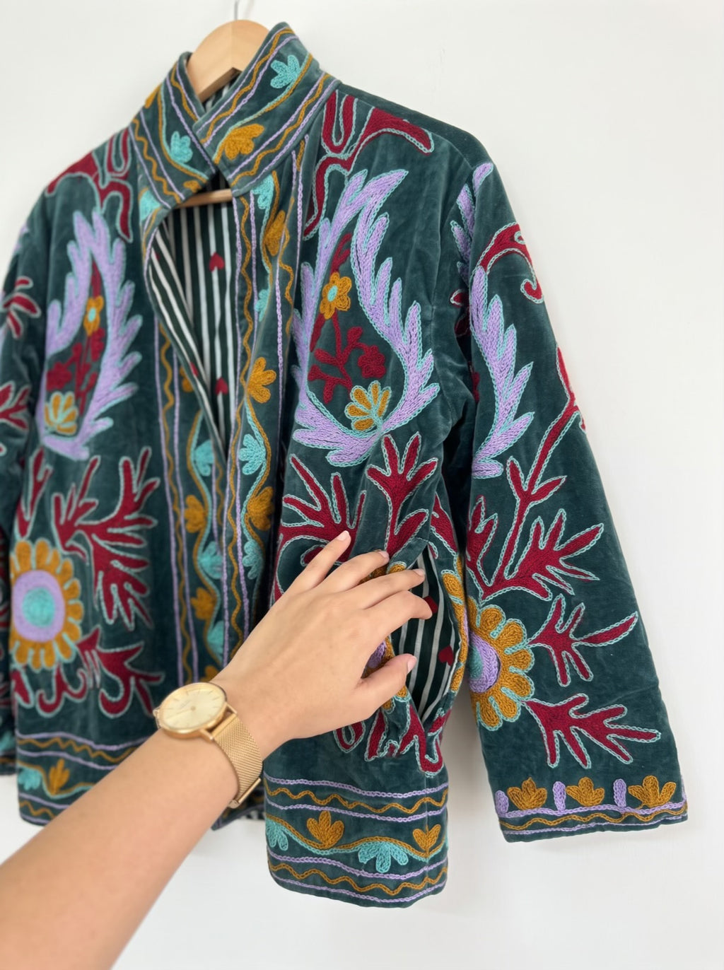 Emerald Bloom Embroidered Velvet Jacket