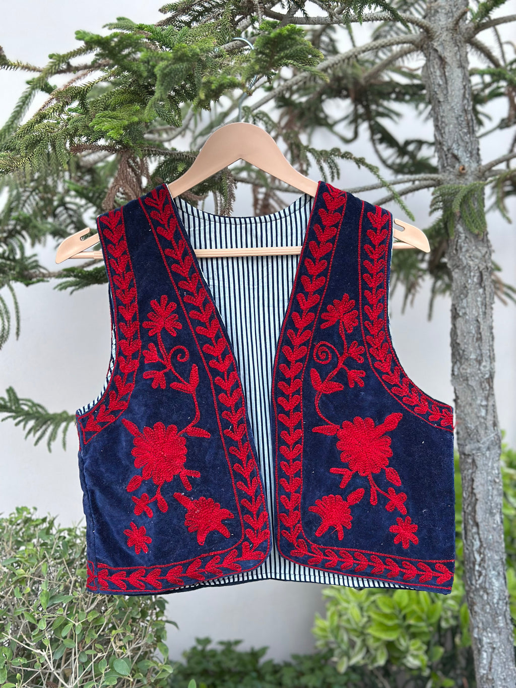 Black & Red Blossom Velvet Vest