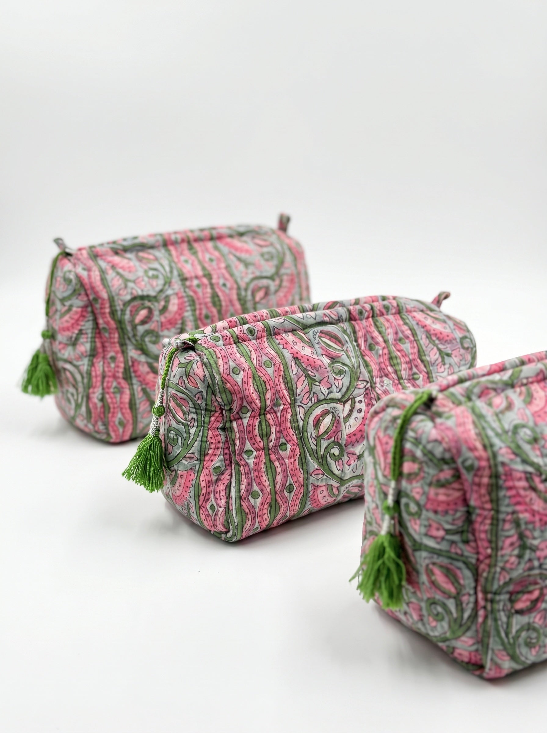 Vintage Pink Paisley Quilted Pouch Set (Set of 3)