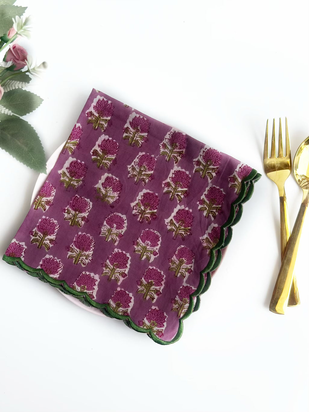 Violet Garden Scalloped Napkins (set of 6)