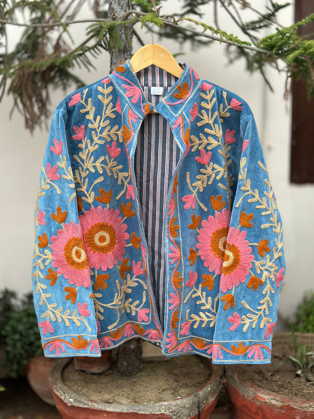 Sky Blossom Embroidered Velvet Jacket