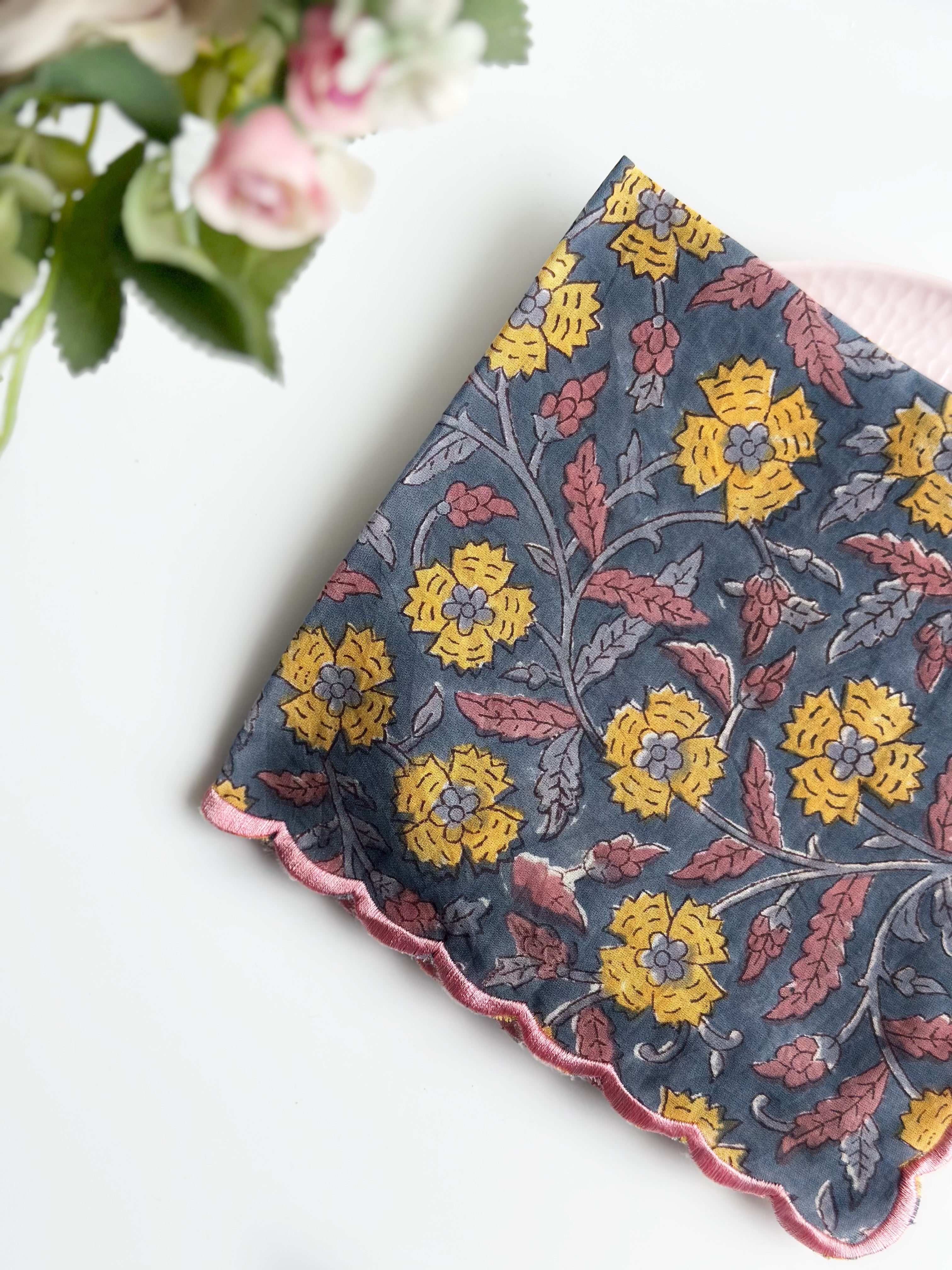 Wildflower Garden Scalloped Napkin (set of 6)