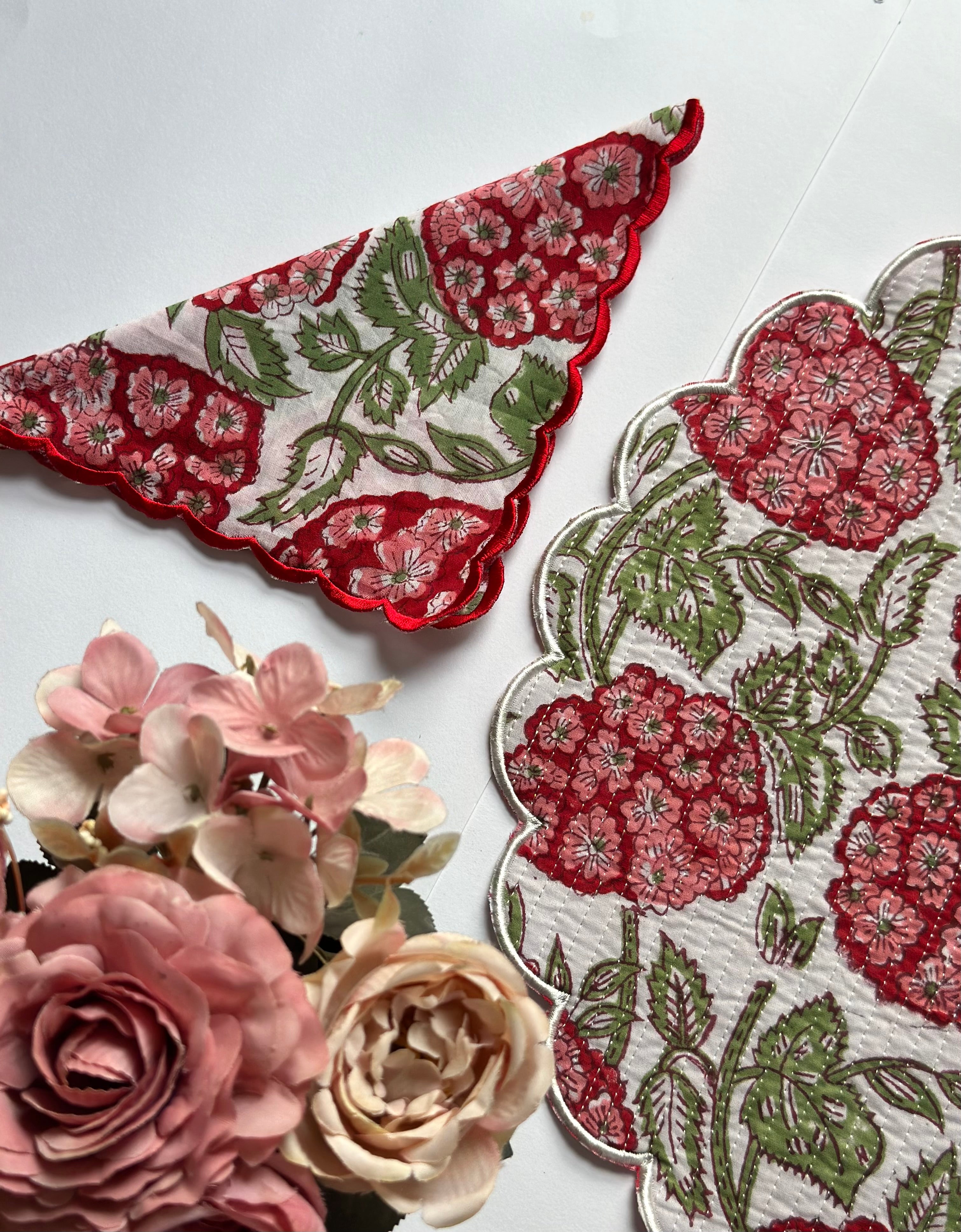 Bloosom Vine Quilted Placemats & Napkin Set of 6