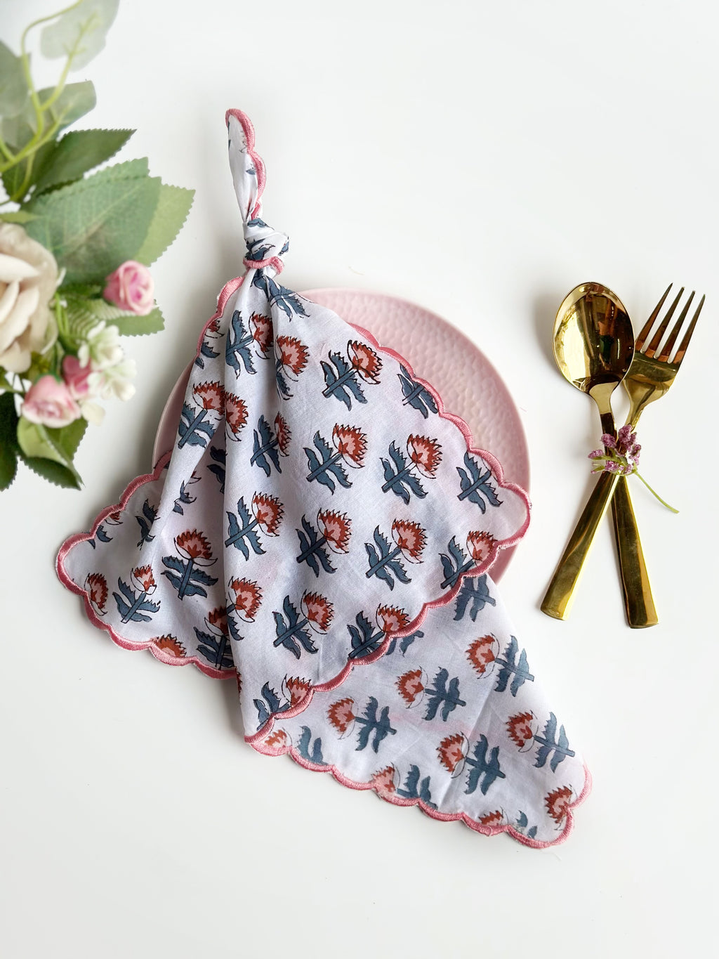 Lotus Bud Scalloped Napkin (set of 6)