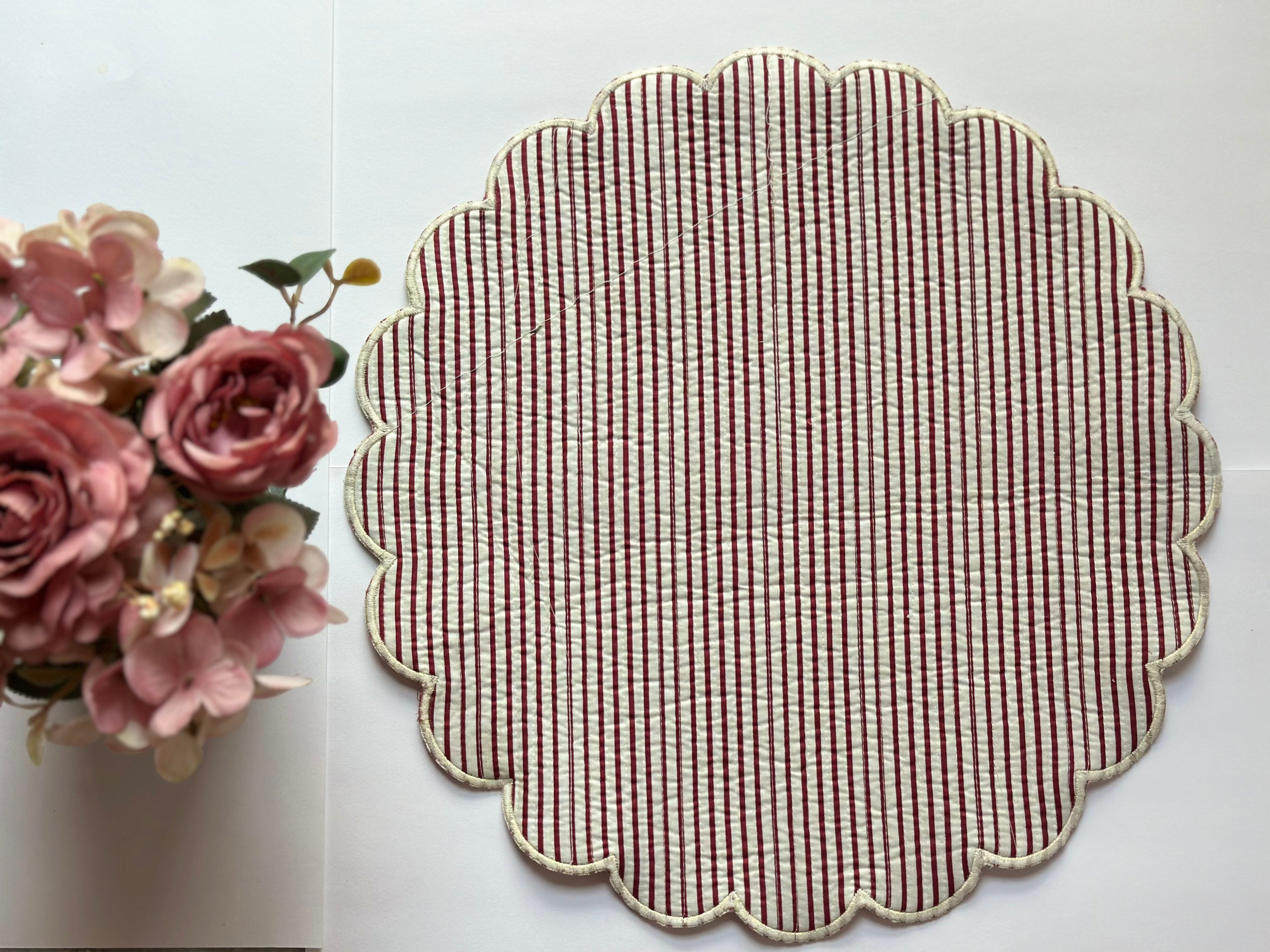 Cream Botanical Vine Scalloped Placemat Set of 6